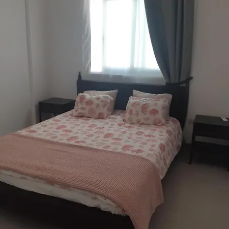 Beautiful Near In Larnaca Апартаменты *