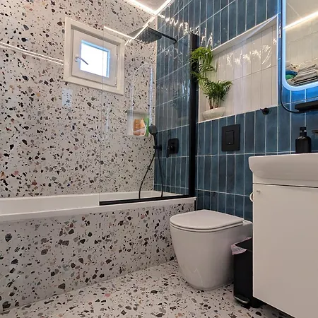 Beautiful Near In Larnaca * Scala